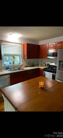 10226 HARWOOD Lane, Charlotte, NC 28214