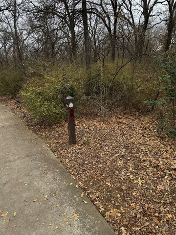 1800 Hyde Park Court, Flower Mound, TX 75028