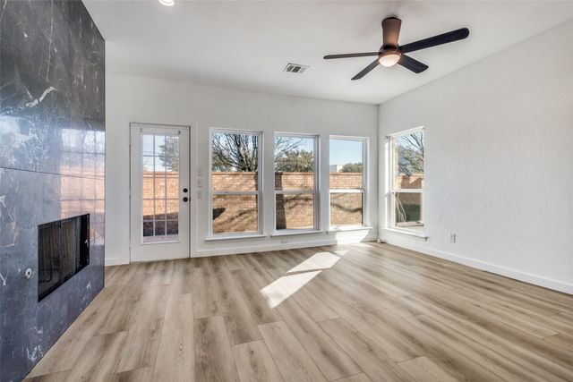 1800 Hyde Park Court, Flower Mound, TX 75028