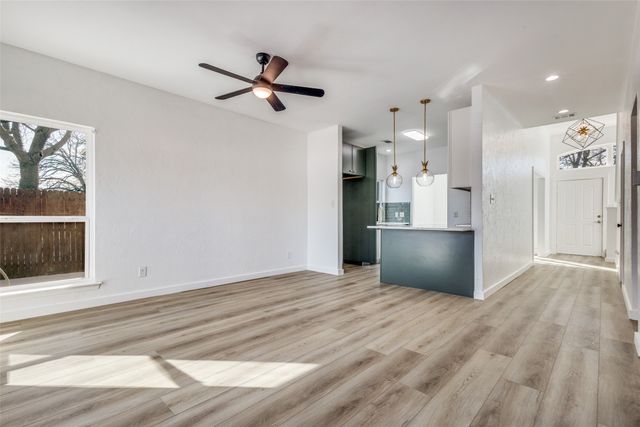 1800 Hyde Park Court, Flower Mound, TX 75028