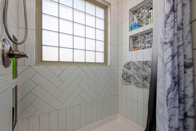 406 S Chestnut Hills Drive, Republic, MO 65738