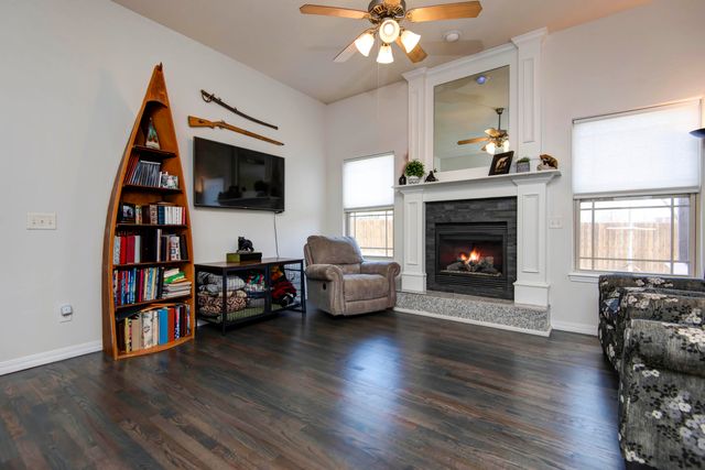 406 S Chestnut Hills Drive, Republic, MO 65738