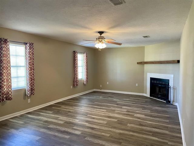 745 Morningside Drive, Lake Charles, LA 70605