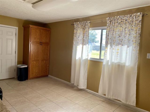 745 Morningside Drive, Lake Charles, LA 70605