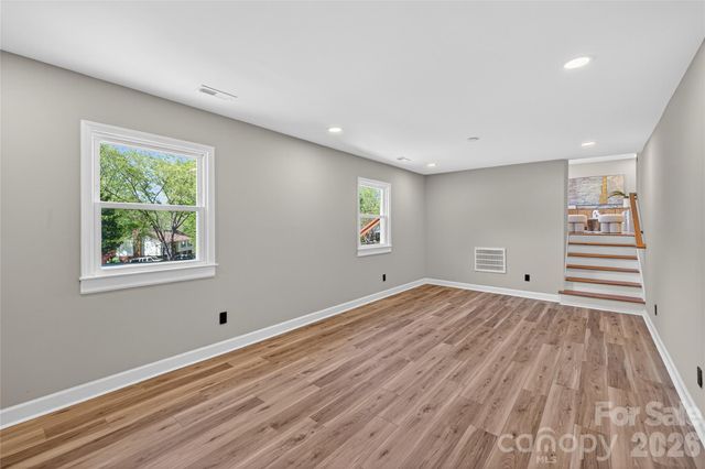 300 Dollar Circle, Charlotte, NC 28270