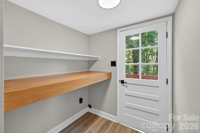 300 Dollar Circle, Charlotte, NC 28270