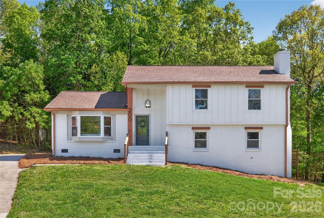 300 Dollar Circle, Charlotte, NC 28270