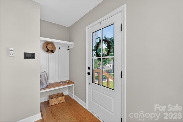 300 Dollar Circle, Charlotte, NC 28270