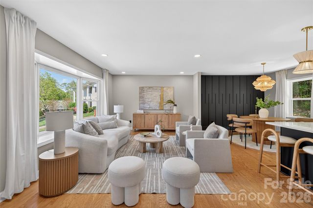 300 Dollar Circle, Charlotte, NC 28270