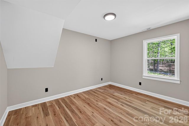 300 Dollar Circle, Charlotte, NC 28270