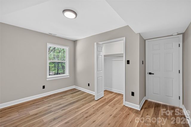 300 Dollar Circle, Charlotte, NC 28270