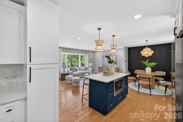 300 Dollar Circle, Charlotte, NC 28270