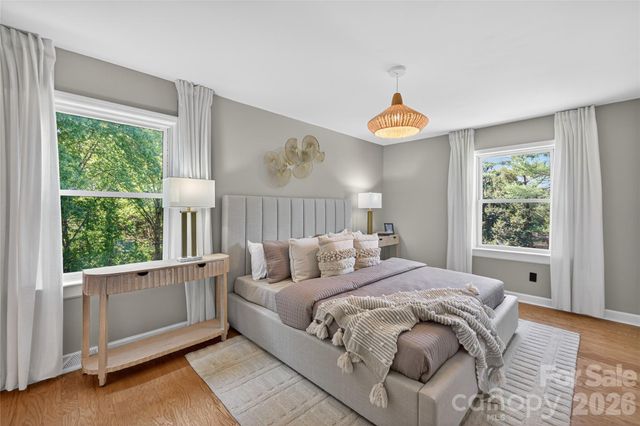 300 Dollar Circle, Charlotte, NC 28270