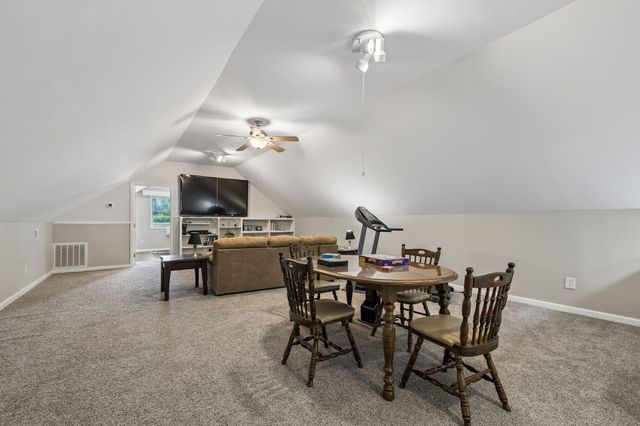 433 Bonnie Valley Dr, Lebanon, TN 37087