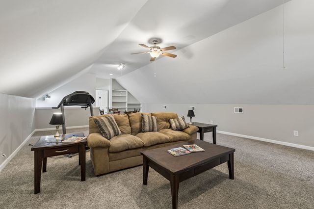 433 Bonnie Valley Dr, Lebanon, TN 37087