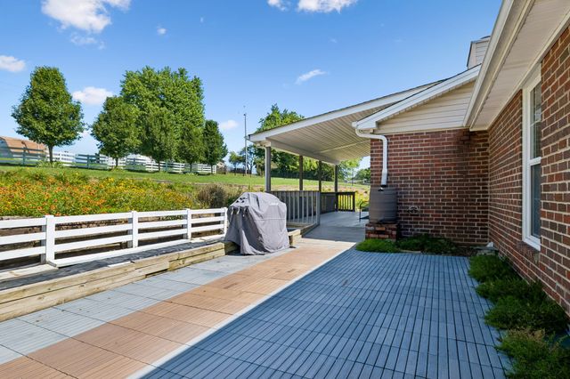 433 Bonnie Valley Dr, Lebanon, TN 37087