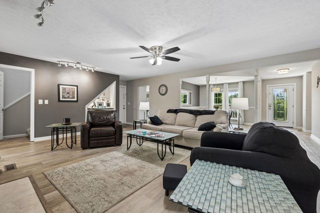 433 Bonnie Valley Dr, Lebanon, TN 37087