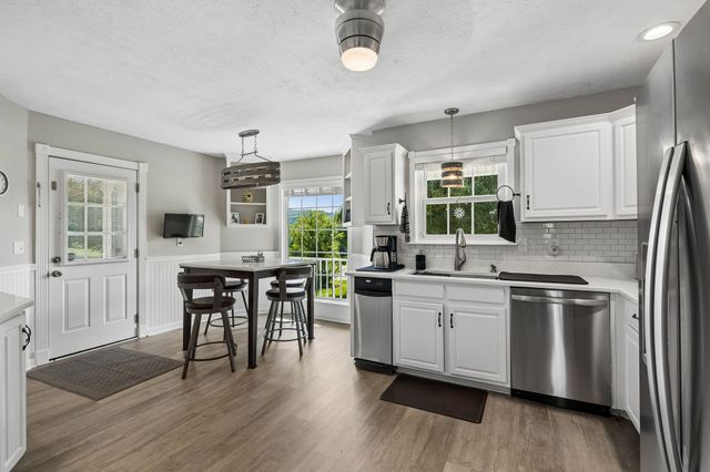 433 Bonnie Valley Dr, Lebanon, TN 37087