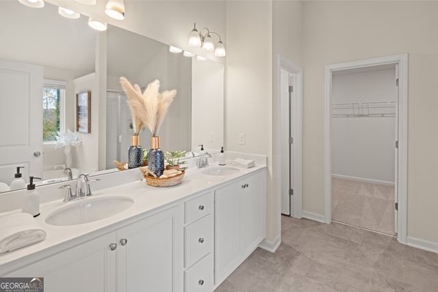 318 CEDAR HOLLL Maplewood Drive 157, Conyers, GA 30094