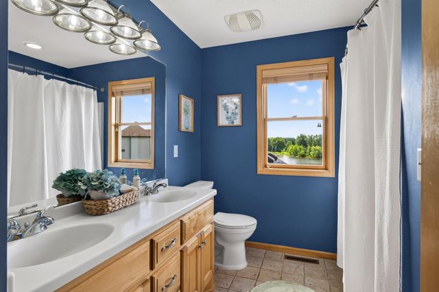 1928 140th Lane NE, Ham Lake, MN 55304