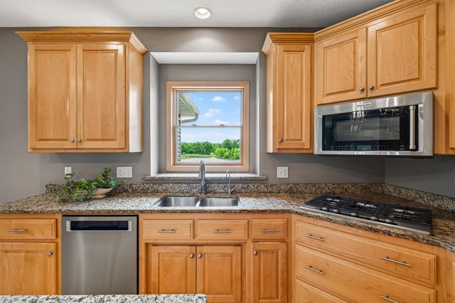 1928 140th Lane NE, Ham Lake, MN 55304