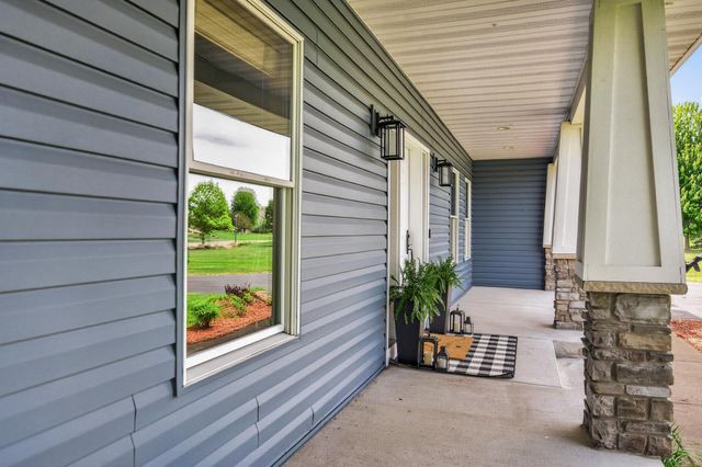 1928 140th Lane NE, Ham Lake, MN 55304