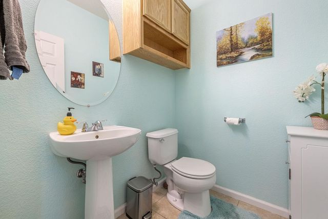 5831 Alton Ct, Riverbank, CA 95367