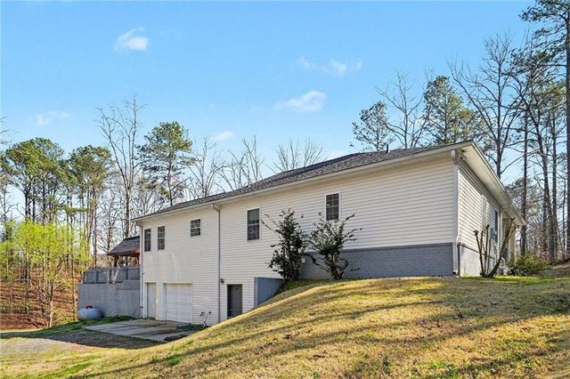 526 Antioch Church Road, Talking Rock, GA 30175