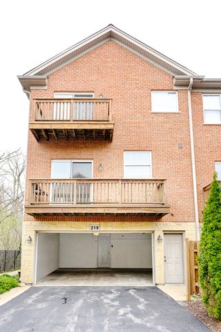 219 Riverfront Drive, Mount Prospect, IL 60056