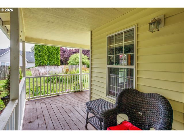 110 E HERITAGE Ln, Yacolt, WA 98675