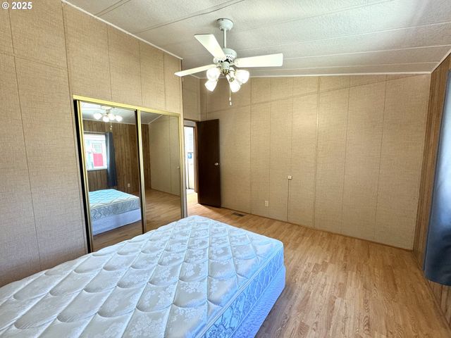 1601 RHODODENDRON Dr 676, Florence, OR 97439