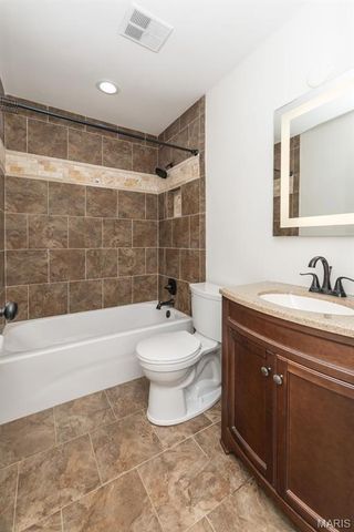 15152 Appalachian Trail, Chesterfield, MO 63017