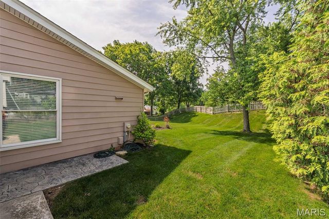 15152 Appalachian Trail, Chesterfield, MO 63017