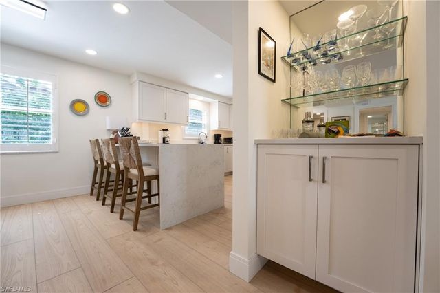 360 10th AVE S B100, Naples, FL 34102