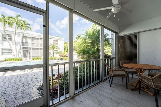 360 10th AVE S B100, Naples, FL 34102
