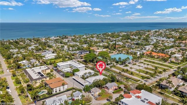 360 10th AVE S B100, Naples, FL 34102
