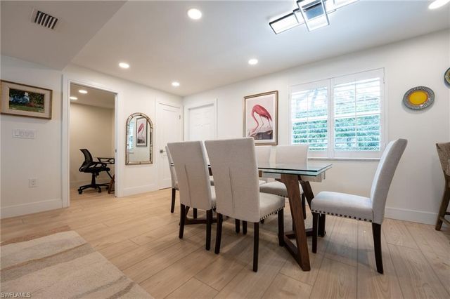 360 10th AVE S B100, Naples, FL 34102