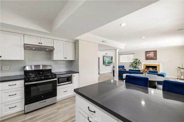 8673 Herrick Avenue, Los Angeles, CA 91352