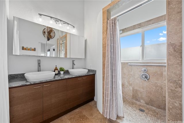 1461 Aunauna Street, Kailua, HI 96734