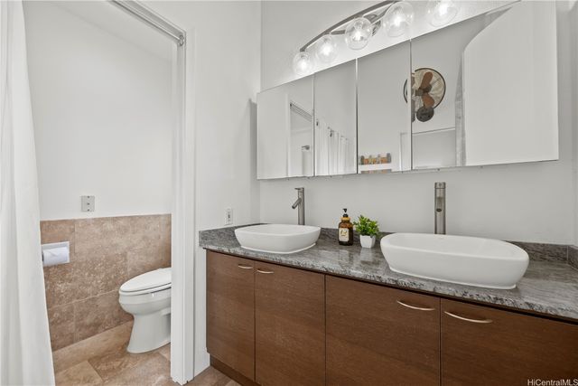 1461 Aunauna Street, Kailua, HI 96734