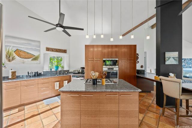 1461 Aunauna Street, Kailua, HI 96734