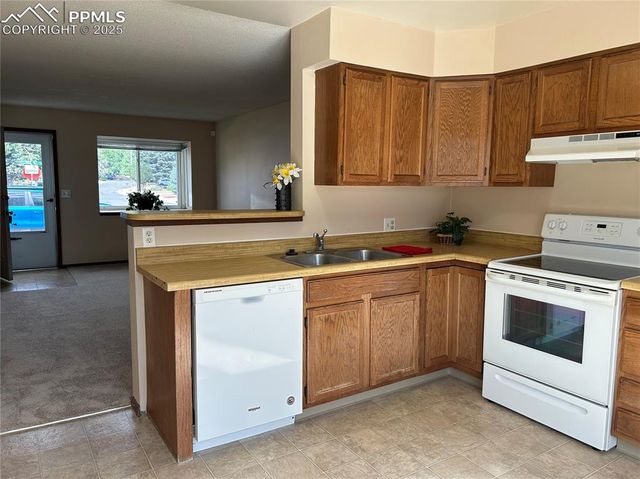 7612 Clover Hill Drive, Colorado Springs, CO 80920