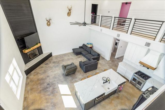 297 Bourrous Drive, Diboll, TX 75941