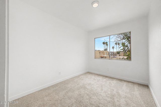 4634 E SOUTHGATE Avenue, Phoenix, AZ 85040