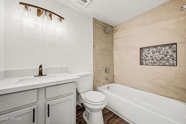 4634 E SOUTHGATE Avenue, Phoenix, AZ 85040
