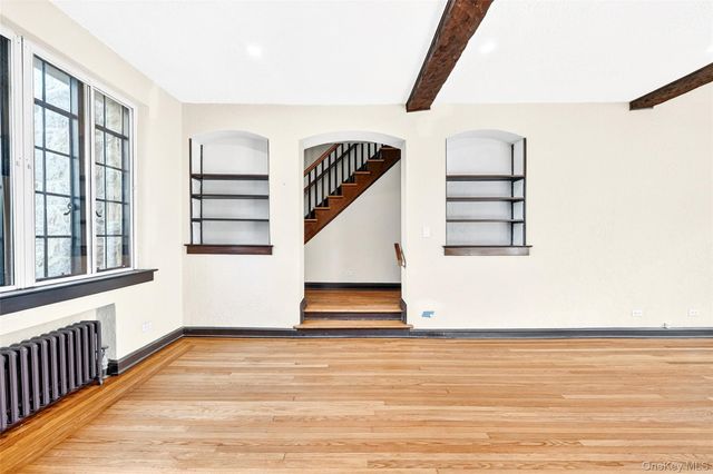 5 Seymour Place, White Plains, NY 10605