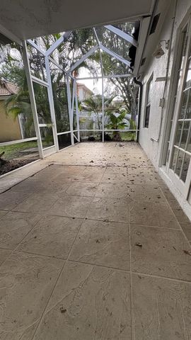 4967 Pelican Manor, Coconut Creek, FL 33073