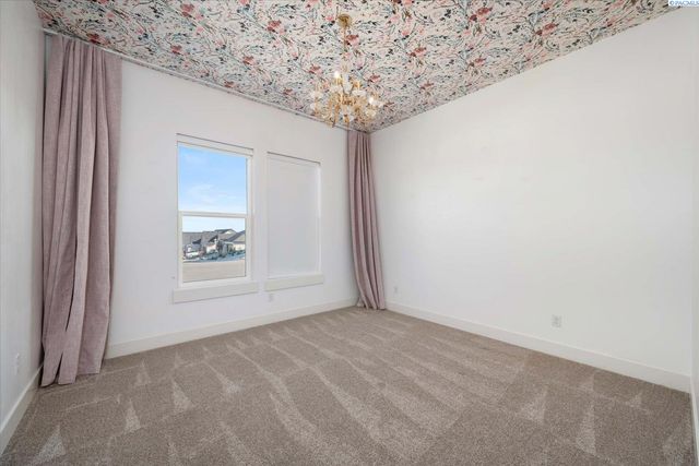 736 Mara Loop, Richland, WA 99352