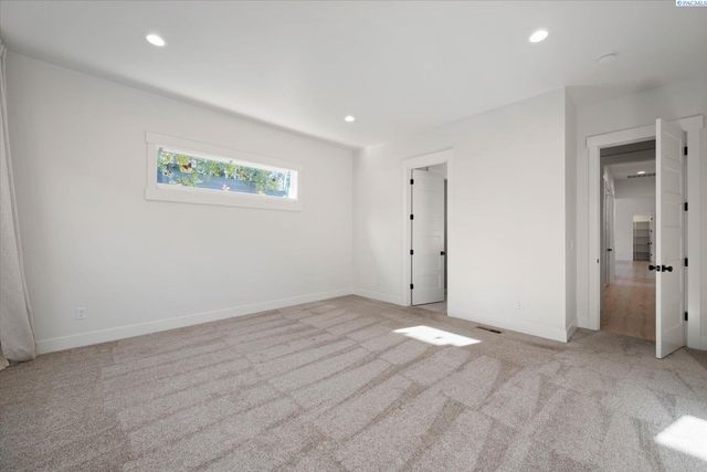 736 Mara Loop, Richland, WA 99352