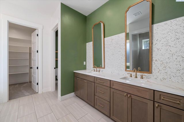 736 Mara Loop, Richland, WA 99352